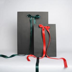 Presentpåse - Svart