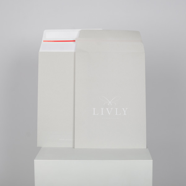 LIVLY - E-handelspåse papper Medium, 300x40x400+75 mm