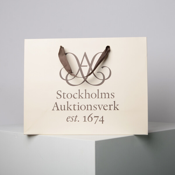 Stockholms Auktionsverk - Exclusive paper bag / Beige.